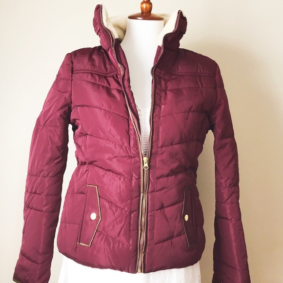 NWT. Burgundy Puffer Jacket - Picture 3 of 6